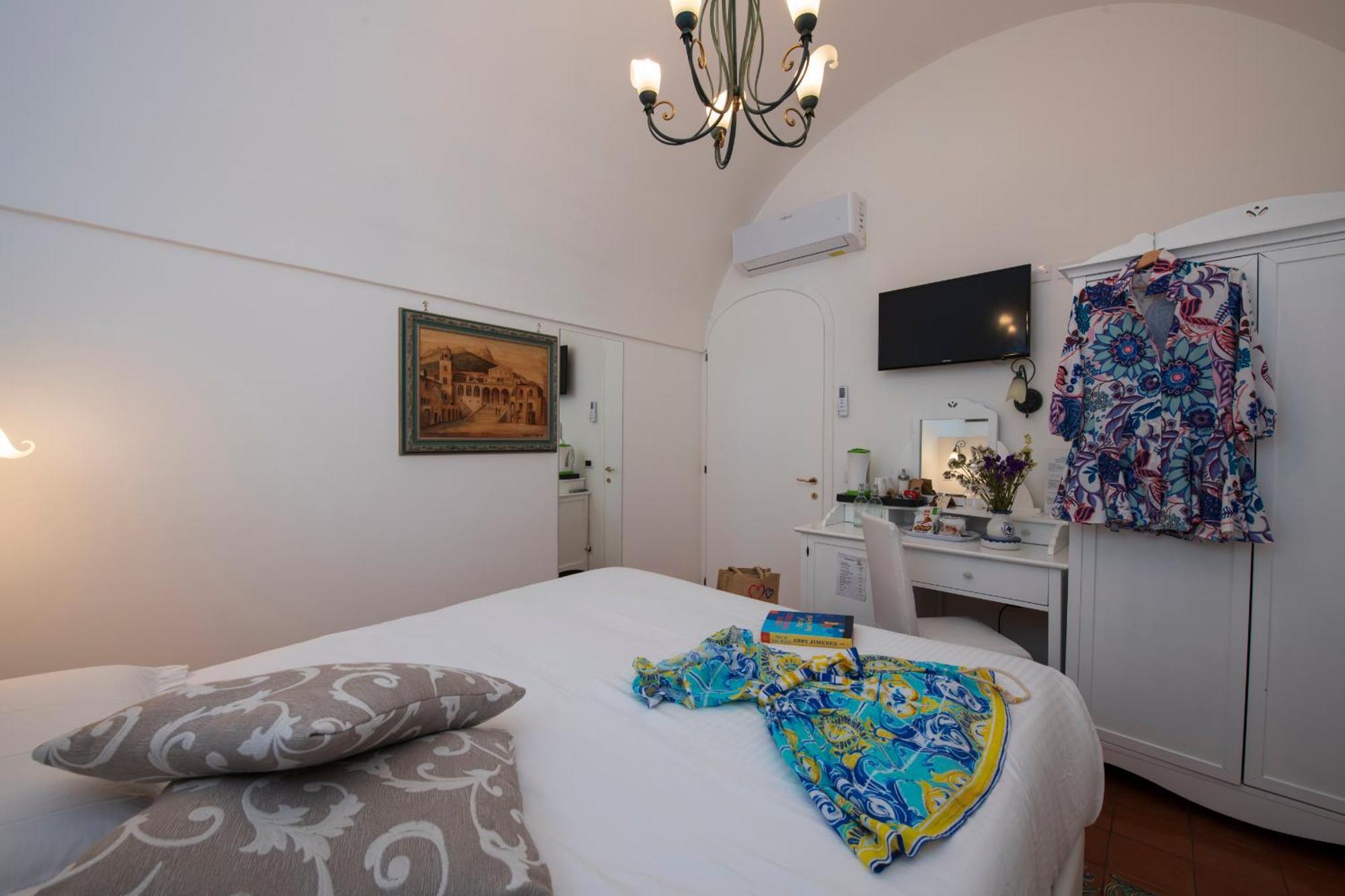 Hotel Antica Repubblica In Amalfi Center At 100Mt From The Sea Exterior foto